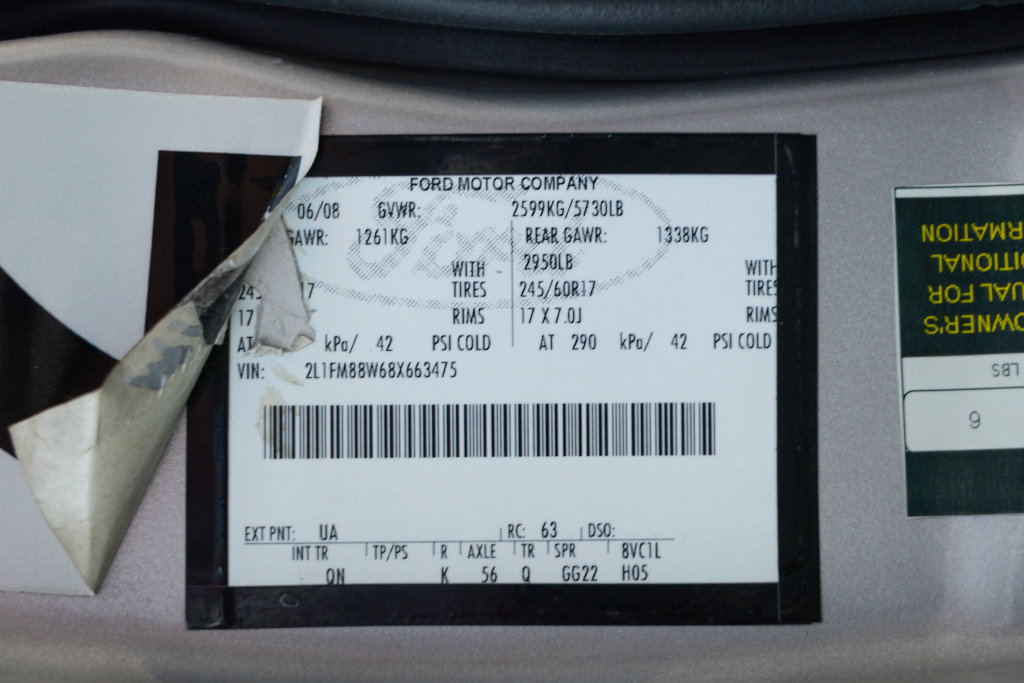 Used 2008 Lincoln Town Car Executive RWD image 62