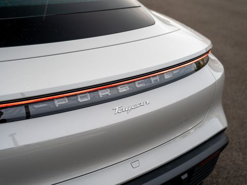 Certified 2023 Porsche Taycan w/ Premium Package RWD image 27