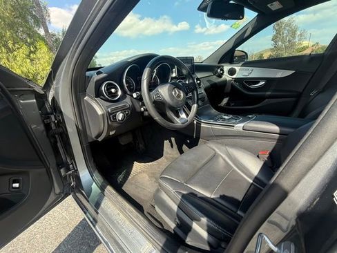 Used 2018 Mercedes-Benz C 300 4MATIC Sedan image 8