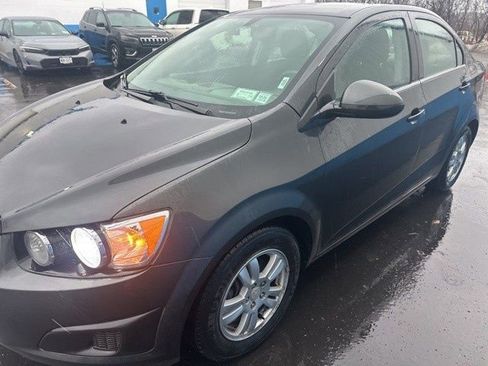 Used 2016 Chevrolet Sonic LT image 4