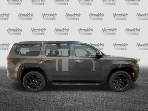 Used 2024 Jeep Wagoneer Series II RWD image 11