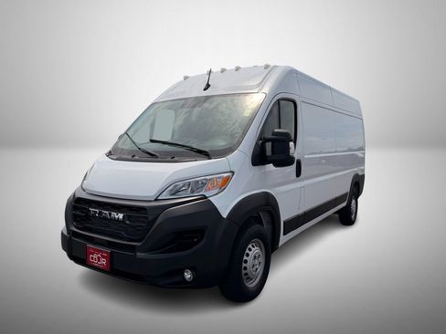 Used 2025 RAM ProMaster 2500 w/ Convenience Group FWD image 2