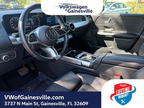 Used 2025 Mercedes-Benz GLB 250 image 21