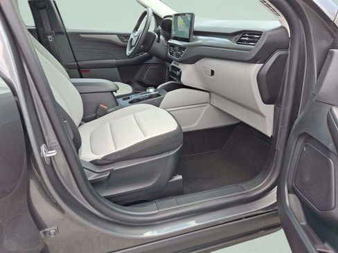 Used 2025 Ford Escape Active w/ Tech Pack #1 FWD image 30