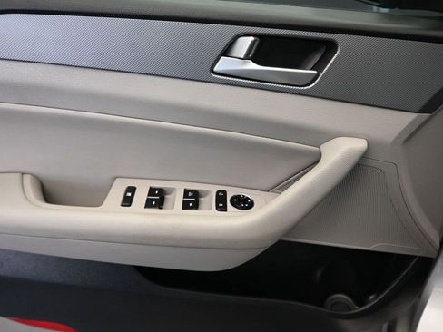 Used 2016 Hyundai Sonata SE image 10