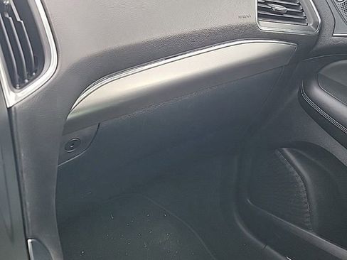 Used 2022 Ford Edge Titanium image 52