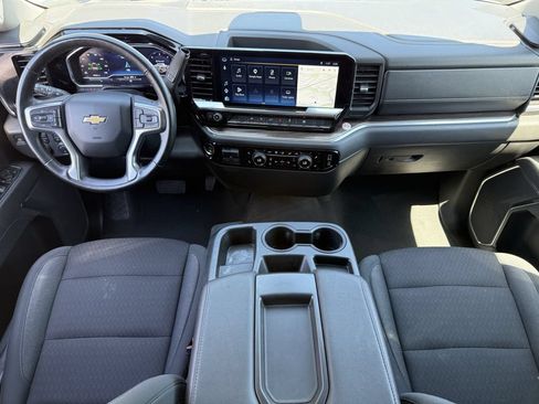 Used 2025 Chevrolet Silverado 1500 LT AWD/4WD image 10