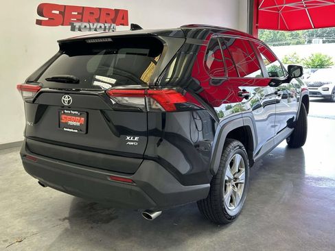 Used 2025 Toyota RAV4 XLE AWD/4WD image 3