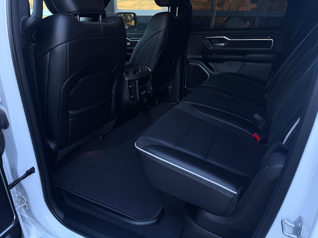 Used 2025 RAM 1500 Laramie w/ Sport Appearance Package AWD/4WD image 34