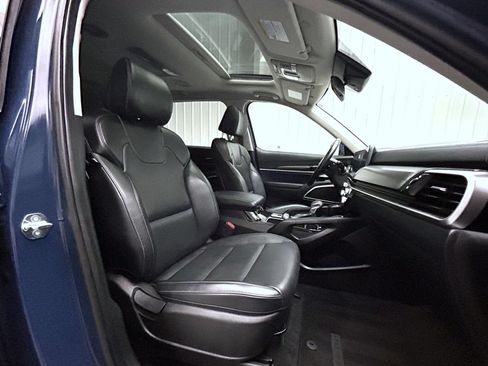 Used 2025 Kia Telluride S AWD/4WD image 15
