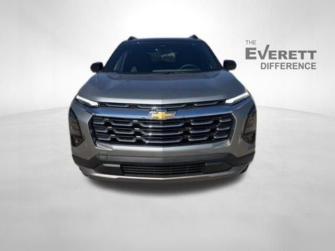 New 2026 Chevrolet Equinox LT w/ Convenience Package II FWD image 2