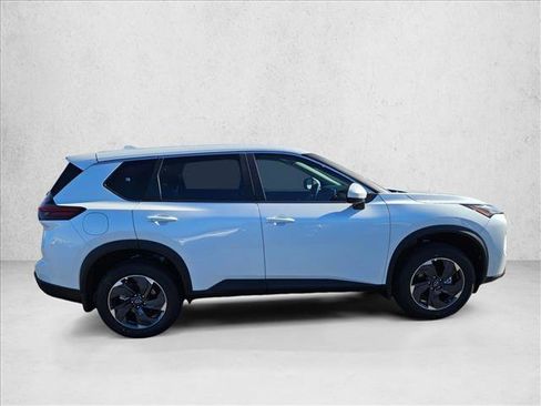 New 2026 Nissan Rogue SV image 5