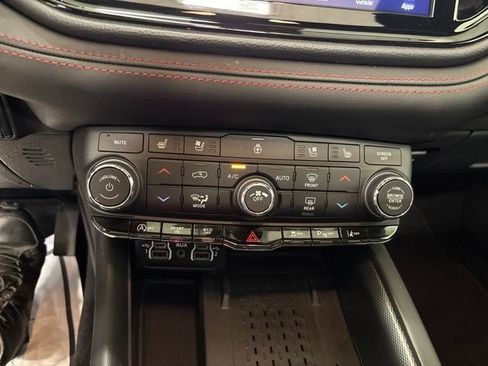 Used 2026 Dodge Durango GT AWD/4WD image 24