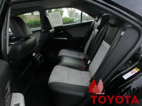 Used 2012 Toyota Camry SE image 22