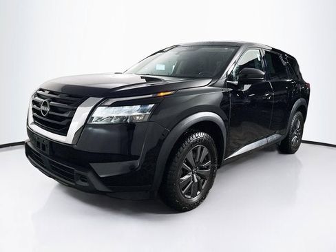 Used 2022 Nissan Pathfinder S AWD/4WD image 1