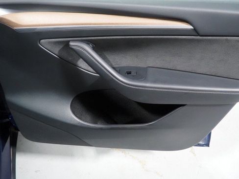 Used 2023 Tesla Model Y Long Range AWD/4WD image 60