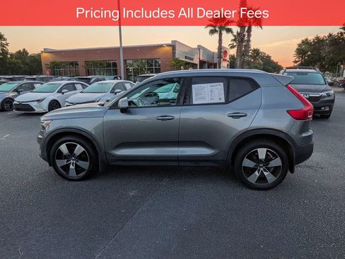 Used 2019 Volvo XC40 T5 Momentum AWD/4WD image 7