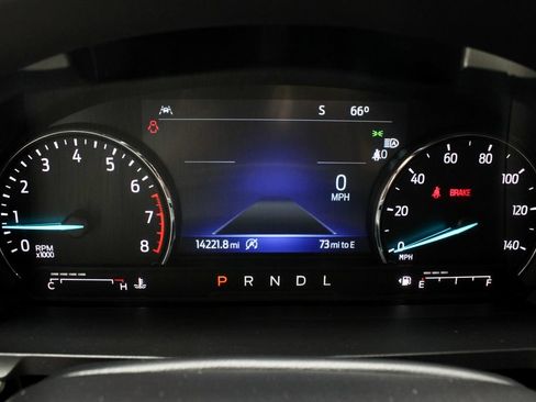 Used 2024 Ford Explorer XLT w/ Equipment Group 202A AWD/4WD image 32