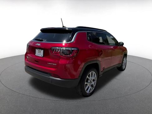 Used 2025 Jeep Compass Limited AWD/4WD image 15