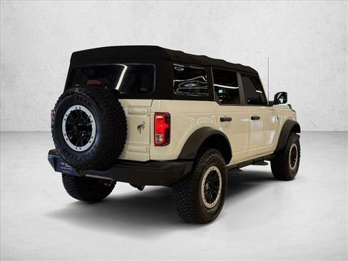 Certified 2022 Ford Bronco Black Diamond w/ Sasquatch Package image 5