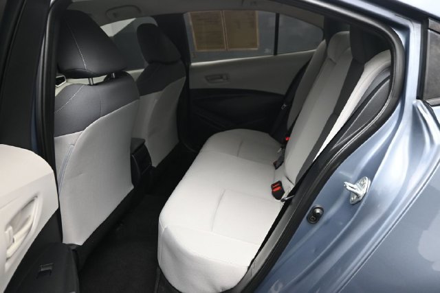 Used 2022 Toyota Corolla LE FWD image 8