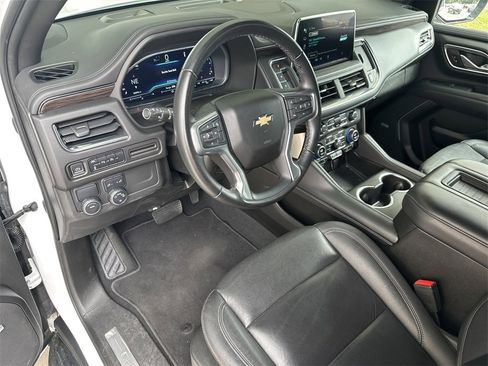 Used 2023 Chevrolet Suburban LT image 14