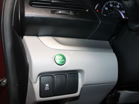 Used 2013 Honda CR-V LX image 14