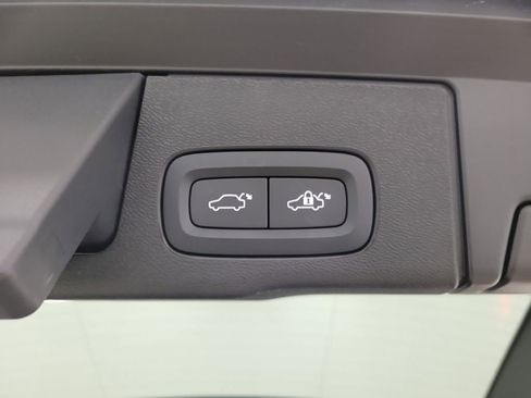 Certified 2024 Volvo XC60 T8 Plus w/ Protection Package Premier image 11