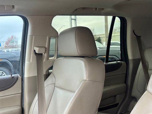 Used 2016 GMC Yukon SLT w/ Open Road Package image 7