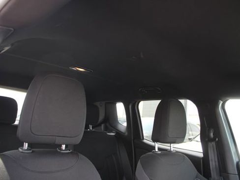 Used 2022 Jeep Renegade Altitude w/ Convenience Group AWD/4WD image 33