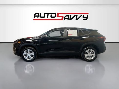 Used 2025 Chevrolet Trax LS w/ Driver Confidence Package FWD image 4