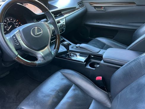 Used 2015 Lexus ES 350 w/ Luxury Package image 12