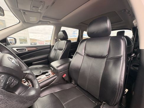 Used 2020 Nissan Pathfinder Platinum AWD/4WD image 18