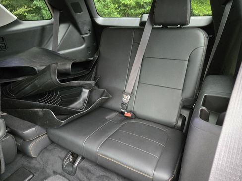 Used 2021 Chevrolet Traverse LT AWD/4WD image 18