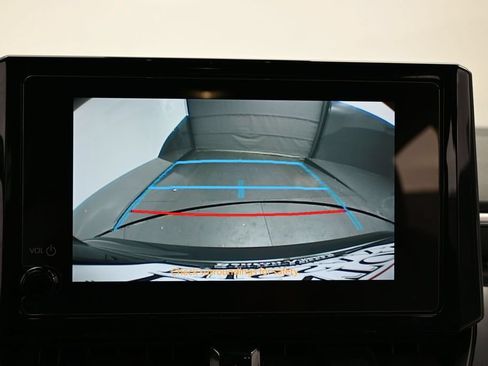 Used 2025 Toyota Corolla SE FWD image 15