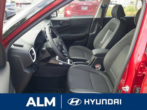 New 2025 Hyundai Venue Limited FWD image 13