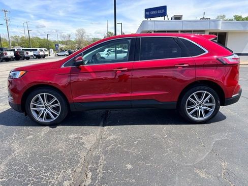 Used 2024 Ford Edge Titanium w/ Equipment Group 301A AWD/4WD image 2