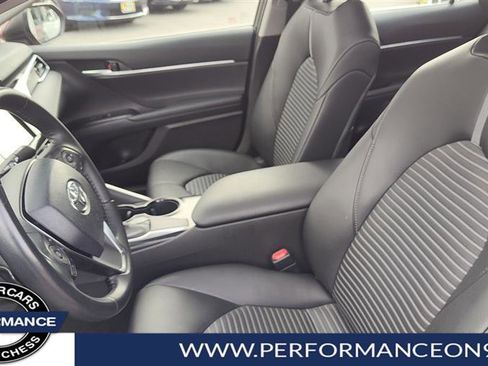 Used 2018 Toyota Camry SE image 13