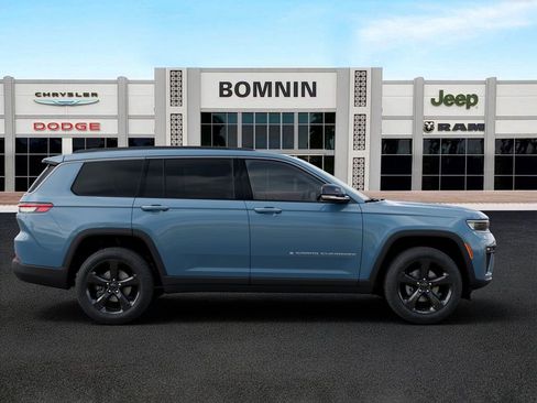 New 2026 Jeep Grand Cherokee L Limited w/ Limited Altitude Package AWD/4WD image 21
