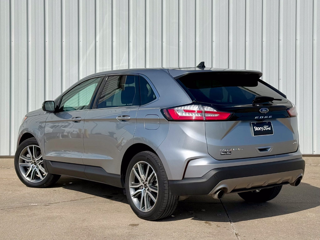Certified 2024 Ford Edge Titanium AWD/4WD image 4
