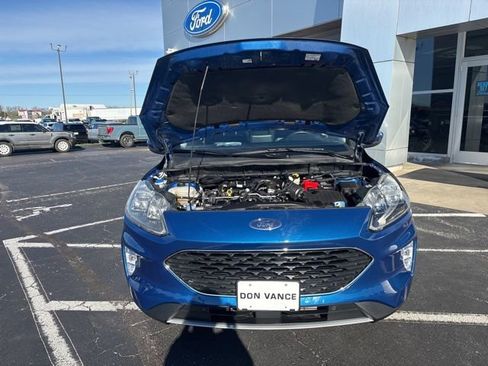 Used 2022 Ford Escape Titanium w/ Class II Trailer Tow Package image 51
