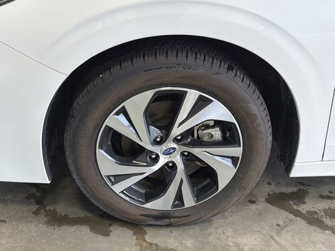 Used 2025 Subaru Legacy Premium AWD/4WD image 9