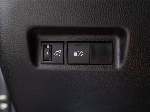 Certified 2025 Toyota RAV4 LE AWD/4WD image 21