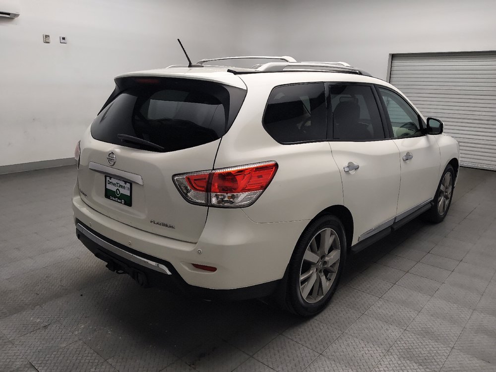 Used 2016 Nissan Pathfinder Platinum FWD image 9