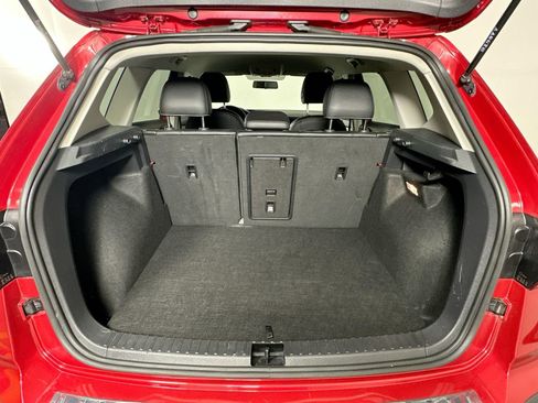 Used 2022 Volkswagen Taos SE image 24