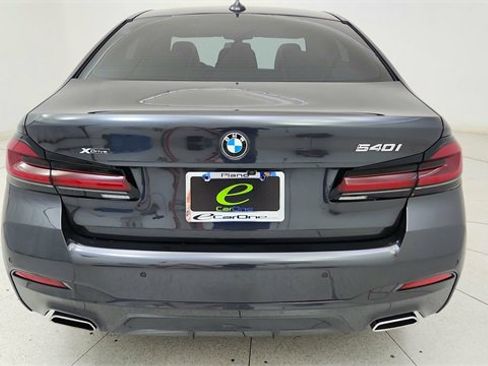 Used 2022 BMW 540i xDrive w/ Executive Package image 12