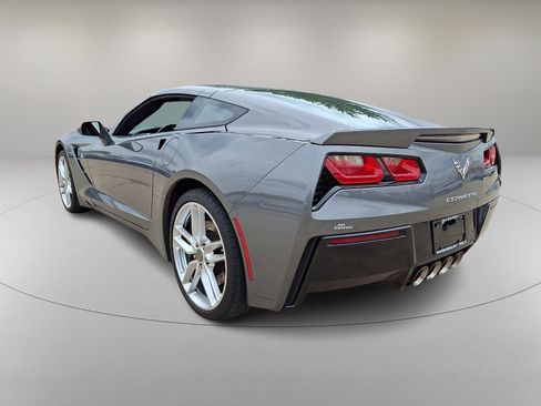 Used 2016 Chevrolet Corvette Stingray Coupe RWD image 7