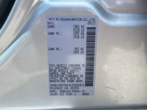 Used 2025 Nissan Altima 2.5 SV w/ SV Premium Package FWD image 29