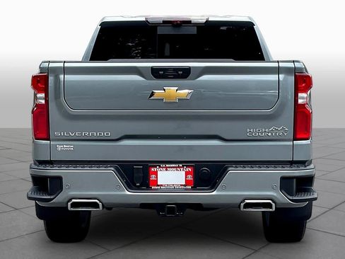 Used 2026 Chevrolet Silverado 1500 High Country w/ High Country Premium Package AWD/4WD image 9