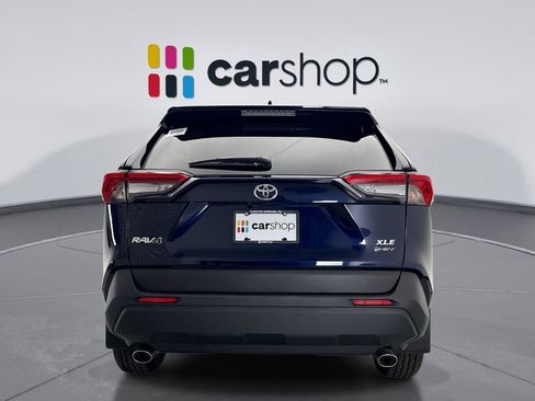 Used 2025 Toyota RAV4 XLE w/ Convenience Package AWD/4WD image 4